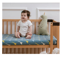 Protège-matelas pour bébé bleu ciel